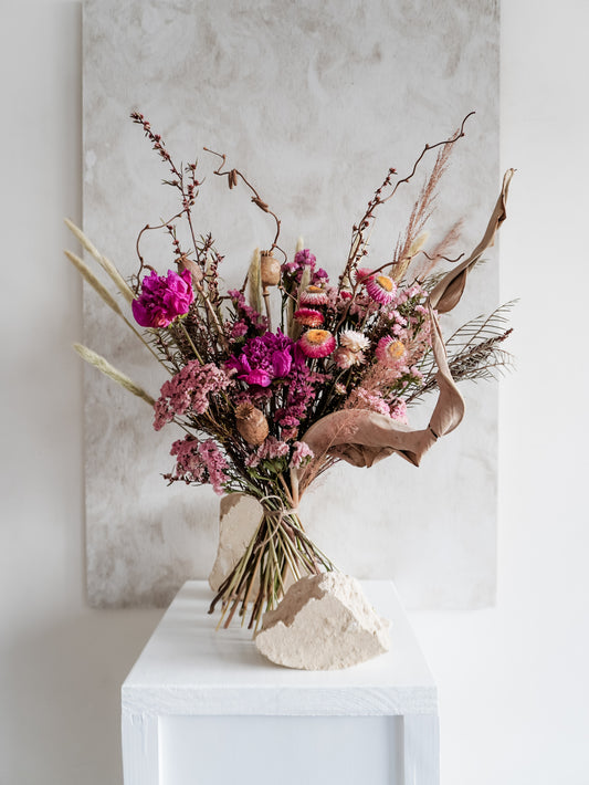 Dried flower meadow bouquet in bright pink tones – Luxe Size Distant View.