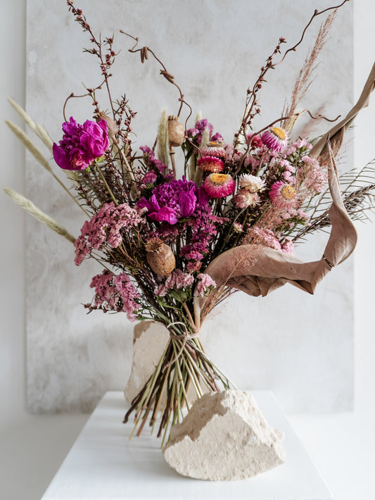 Dried flower meadow bouquet in bright pink tones for valentine’s day – Luxe Size Close View.