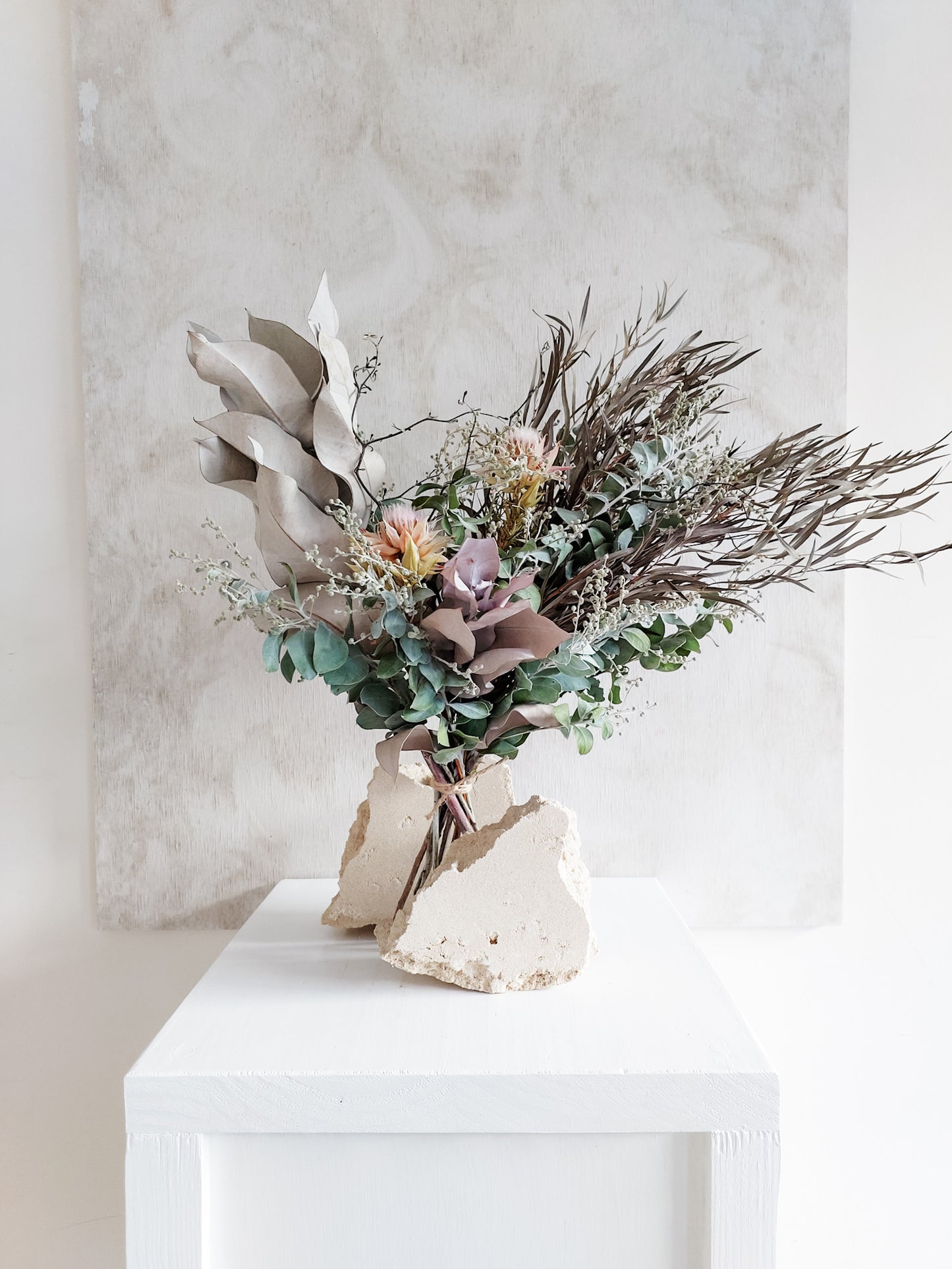 Dried flower bouquet in violet tones featuring seasonal winter flowers – Classic Size Distant View.